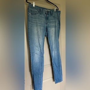 Light Wash Blue Skinny Jeans